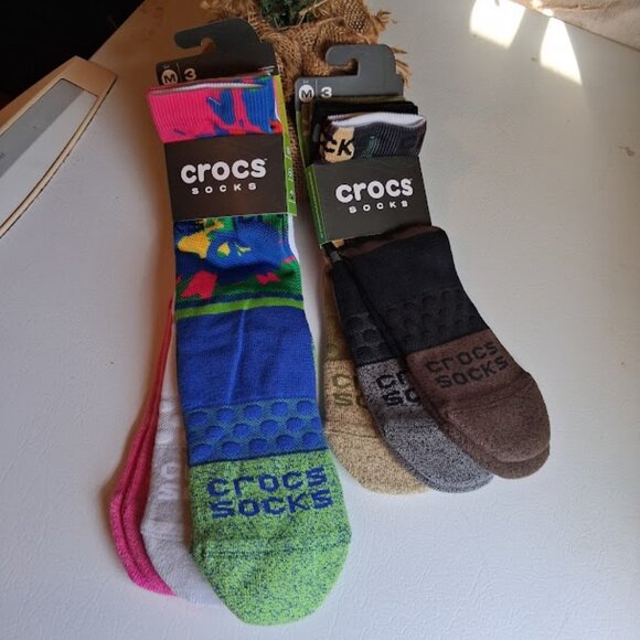 Crocs™ Socks 6 Pairs, Quarter & Crew Assorted New in Bag Never Worn, Unisex (M) - Picture 9 of 12